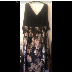 Plus size 22W black champagne ball gown